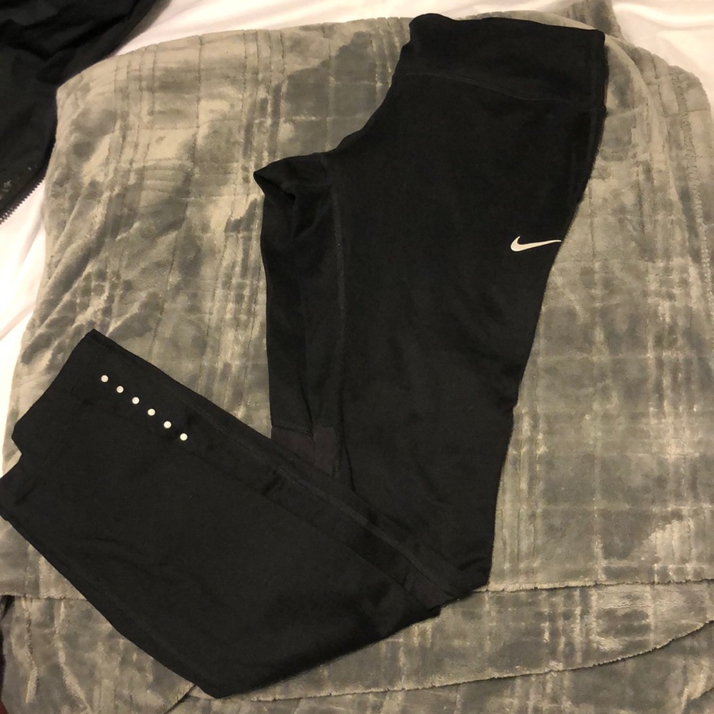 black nike leggings
